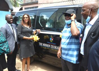 SIFAX Group Donates Bus To Seafarers Mission