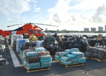 US Coast Guard Offloads a Record $1.4 Billion in Illegal Narcotics