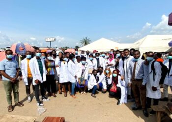 Firm Donates Electronic Library To UI