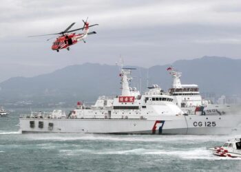 Taiwan Coastguard Rescues 14 From Stranded Cargo Ship