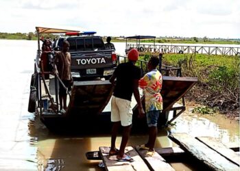 Barge Operation Boom As Travelers Make More Use Of River Niger