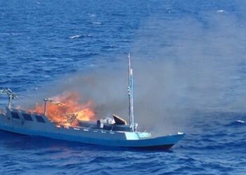 Australian Border Force Burns Illegal Fishing Vessels