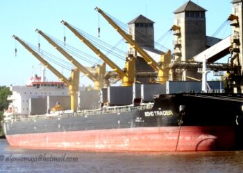 Costamare Orders Containership Fleet
