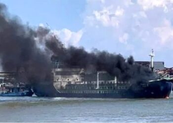 Tanker Catches Fire in Thailand, Killing One Officer