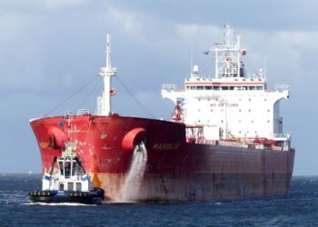 Dutch Port Workers Deny Russian Oil Tanker From Docking