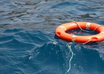 Caribbean Coast Guard Rescues 14 Crew from Sunken Tanker