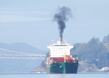 Study Says Shipping May Miss IMO Greenhouse Gas Emissions 2050 Target