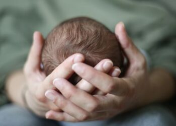 Stop Remoulding The Head Of That Newborn, Could Cause Brain Damage