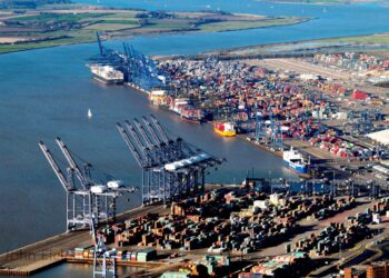Strikes Threaten to Paralyze Both Felixstowe and Liverpool in August