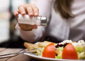 Researchers Caution Against Adding Salt To Foods, Say It Can Reduce Life Expectancy, Cause Death