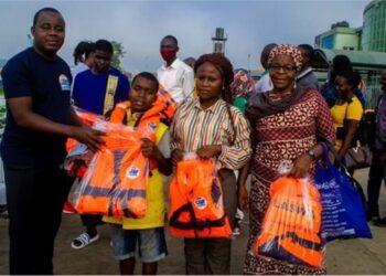LASG Donates Boat Lifejackets To Tinubu Maritime Network To Enhance Safety