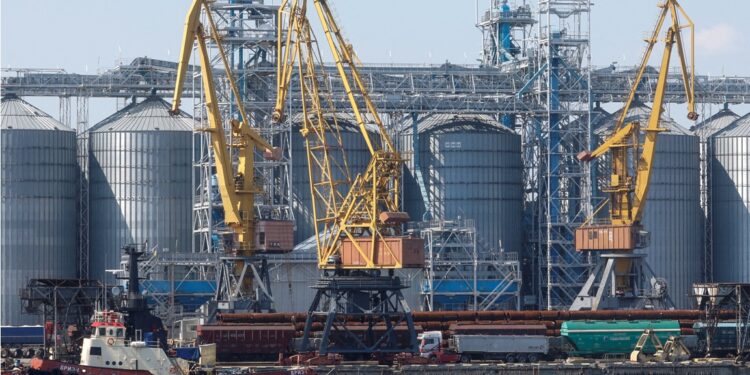 Hundreds Of Seafarers Still Stuck In Ukraine Despite Grains Corridor – Industry