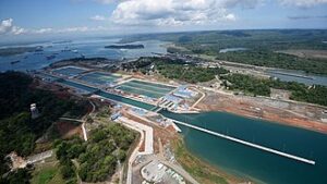 Panama_Canal