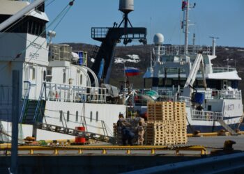 Norway Limits Port Access for Russian Fishing Vessels