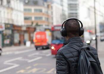 Over 1bn Youths Risk Hearing Loss From Headphones, Loud Music — Study