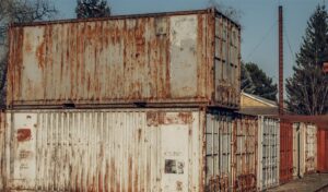 Rusty-containers