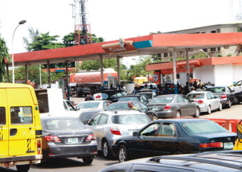 Motorists Lament Over Fuel Scarcity As Queues Resurface In Lagos