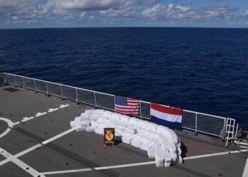 Dutch Patrol Ship Finds 5,000 Kilos of Cocaine Floating in Caribbean
