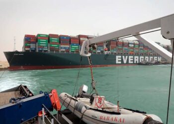 Freighter Runs Aground Briefly In Egypt’s Suez Canal