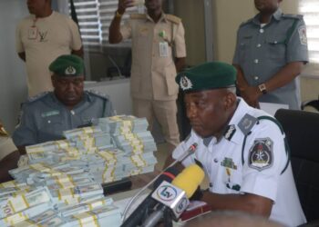 Customs Hands Over Fake $6m To EFCC In Seme