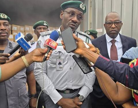 Oyo/Osun Customs intercept 2,030 smuggled bags of rice,167 used tyres