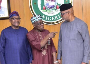 Oyo/Osun Customs intercept 2,030 smuggled bags of rice,167 used tyres
