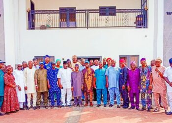 Oyetola Hosts Reinstated Osun LG Chairmen, Visits Chief Akande for Easter