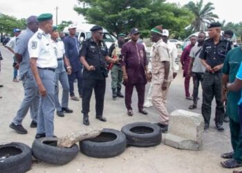 Lagos Govt. Dismantles Illegal Checkpoints Along Badagry Expressway