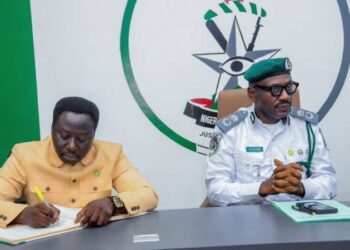 Apapa Customs Pledges Uncompromising War Against Smugglers – Olomu