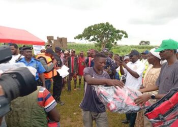 NIWA Sensitises Kaduna Community To Flood Control, Distributes 80 Life Jackets