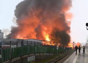 Fresh Explosions Rock Hamburg Port After Massive Fire