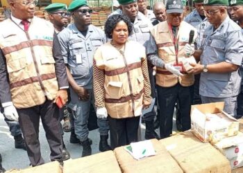 Oyo/Osun Customs Intercepts 45 Bags Of Live Cartridges, Arrests 6 Suspects
