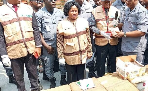 Oyo/Osun Customs Intercepts 45 Bags Of Live Cartridges, Arrests 6 Suspects