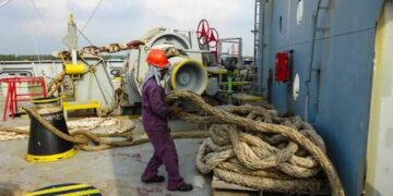 SHIPTALK: Main Reasons Seafarers Quit Sea Jobs   (1)