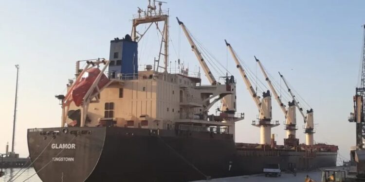 Pirates Board Ship Off Yemen