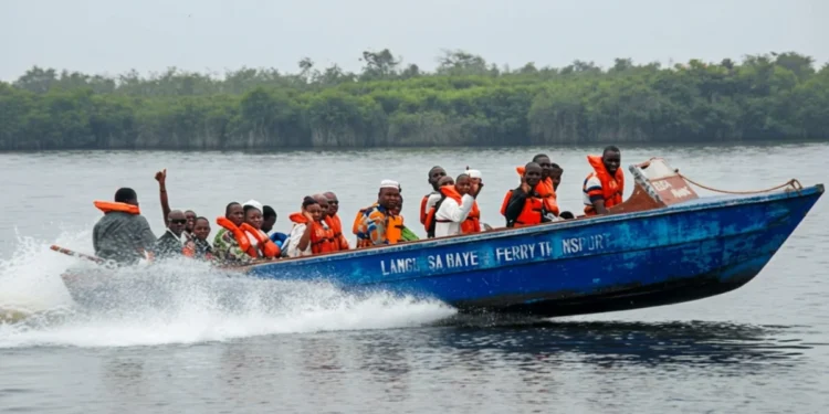 Despite Over N595m Budget, Stakeholders Seek Private Sector Push To Clean Nigeria’ Waterways